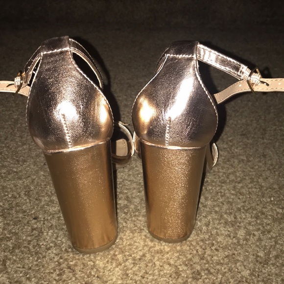 Rose gold heels - Picture 5 of 6